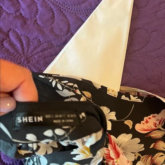 SHEIN Top Bundle (3 Tops) - Picture 8 of 10